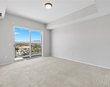 8255 Las Vegas Boulevard - Photo Thumbnail 20