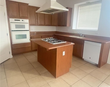 9201 Worsley Park Place - Photo Thumbnail 3