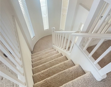 9201 Worsley Park Place - Photo Thumbnail 10