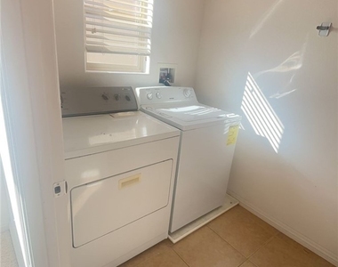 9201 Worsley Park Place - Photo Thumbnail 19