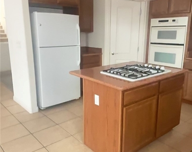 9201 Worsley Park Place - Photo Thumbnail 5