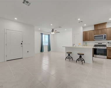 909 Kyanite Lane - Photo Thumbnail 5