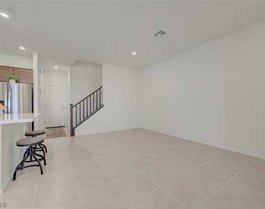 909 Kyanite Lane - Photo Thumbnail 8