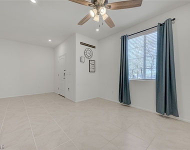 909 Kyanite Lane - Photo Thumbnail 10