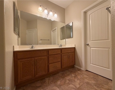 8361 Spruce Bay Avenue - Photo Thumbnail 18