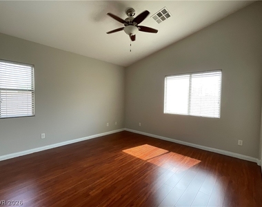 5016 Crying Heart Street - Photo Thumbnail 4