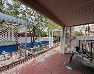 868 Worrell Avenue - Photo Thumbnail 18