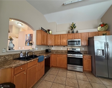 868 Worrell Avenue - Photo Thumbnail 11