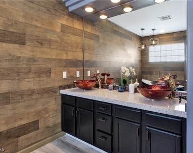 5049 Forest Oaks Drive - Photo Thumbnail 37