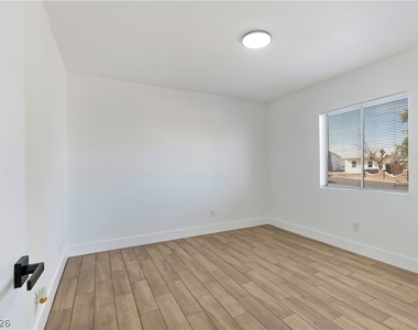 89 E Texas Avenue - Photo Thumbnail 7