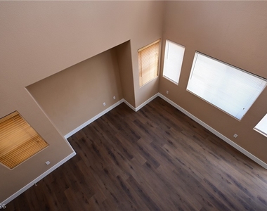 10461 Chrisman Avenue - Photo Thumbnail 20