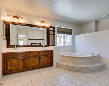 8224 Tivoli Cove Drive - Photo Thumbnail 41