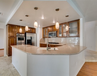 8224 Tivoli Cove Drive - Photo Thumbnail 22