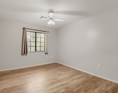 2851 S Valley View Boulevard - Photo Thumbnail 16