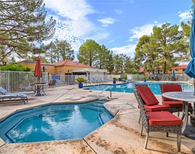 2851 S Valley View Boulevard - Photo Thumbnail 3