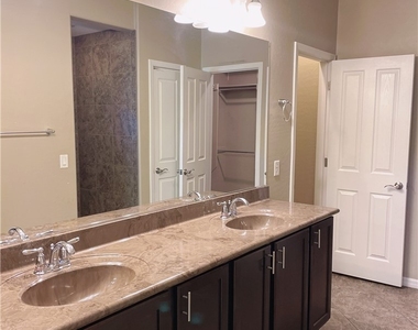 5704 Shadow Bend Drive - Photo Thumbnail 13