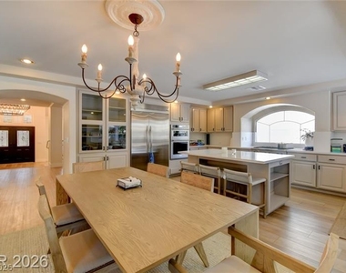 7686 Gossamer Wind Street - Photo Thumbnail 11