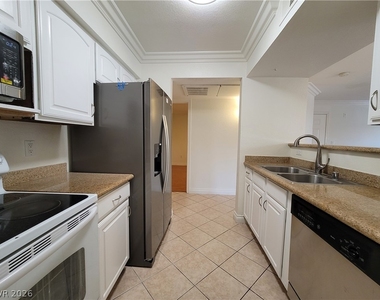 8101 W Flamingo Road - Photo Thumbnail 15