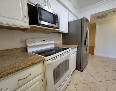 8101 W Flamingo Road - Photo Thumbnail 14