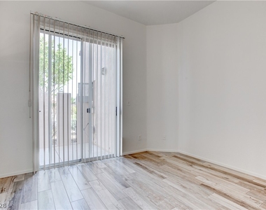 161 Greenwich Village Avenue - Photo Thumbnail 24
