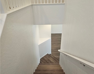 5367 Glenburnie Street - Photo Thumbnail 17