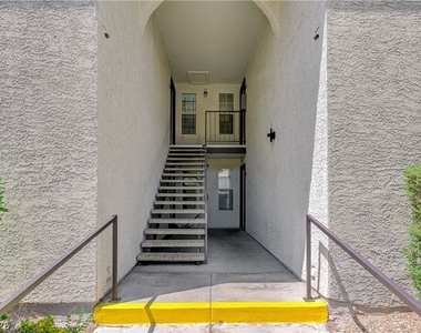2606 S Durango Drive - Photo Thumbnail 32