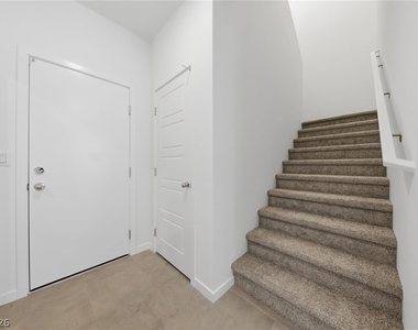 366 Francis Peak Drive - Photo Thumbnail 14