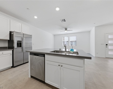 366 Francis Peak Drive - Photo Thumbnail 13