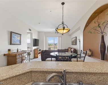 62 E Serene Avenue - Photo Thumbnail 1