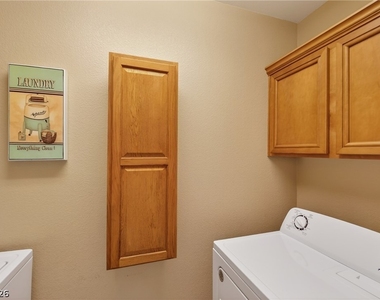 62 E Serene Avenue - Photo Thumbnail 12