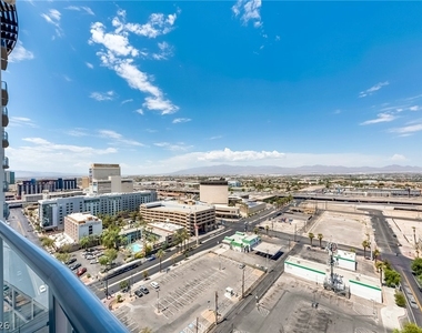 150 Las Vegas Boulevard - Photo Thumbnail 23