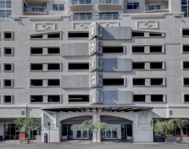 150 Las Vegas Boulevard - Photo Thumbnail 28