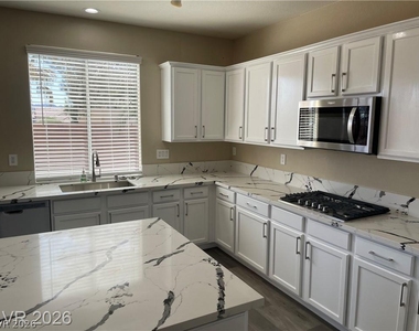 164 Gannett Peak Street - Photo Thumbnail 10