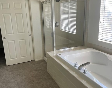 164 Gannett Peak Street - Photo Thumbnail 17