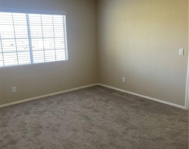 164 Gannett Peak Street - Photo Thumbnail 27