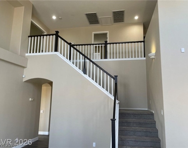 164 Gannett Peak Street - Photo Thumbnail 5