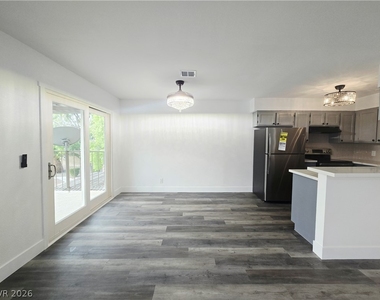 1833 Plum Court - Photo Thumbnail 3