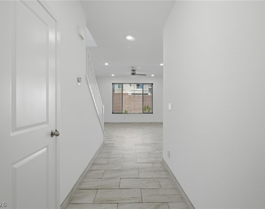 8025 Texas Hills Street - Photo Thumbnail 11