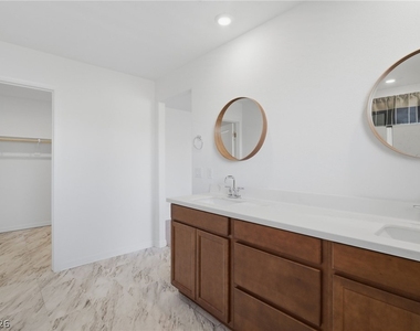 8025 Texas Hills Street - Photo Thumbnail 35