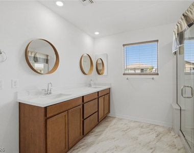 8025 Texas Hills Street - Photo Thumbnail 34