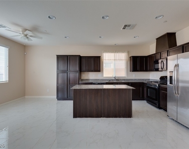 85 Avenza Drive - Photo Thumbnail 9