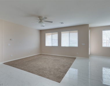 85 Avenza Drive - Photo Thumbnail 6