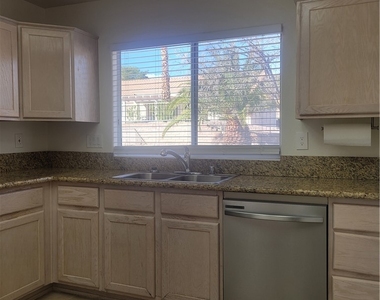3117 Birch Grove Court - Photo Thumbnail 9