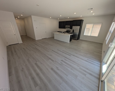 3339 Dancing Waters Street - Photo Thumbnail 2