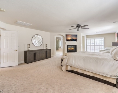 4453 Melrose Abbey Place - Photo Thumbnail 32