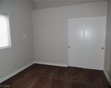 9120 Dolente Avenue - Photo Thumbnail 9