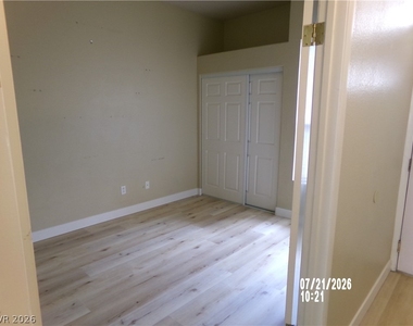 4751 Cozy Cottage Place - Photo Thumbnail 8