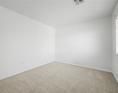 10547 Lilac Tree Avenue - Photo Thumbnail 23