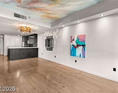 4525 Dean Martin Drive - Photo Thumbnail 11