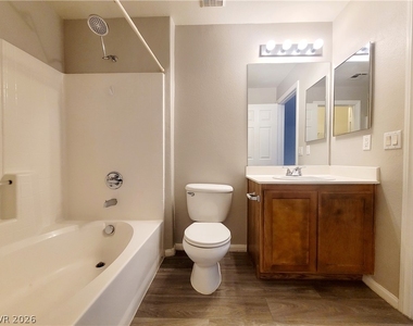 5855 Valley Drive - Photo Thumbnail 7